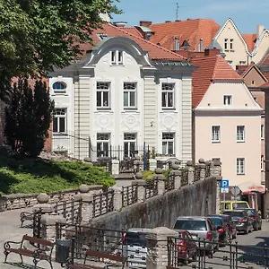 hill-inn.poznan-hotels.com/